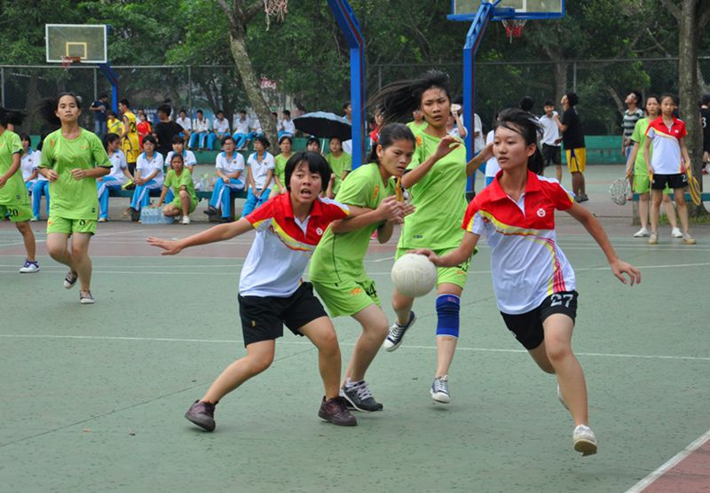 海南省國興中學(xué)民族文化傳承活動(dòng)珍珠球_副本.jpg